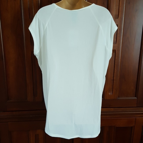 Top - Picture 2 of 3